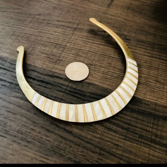 Mother of pearl - Picture 1 of 2